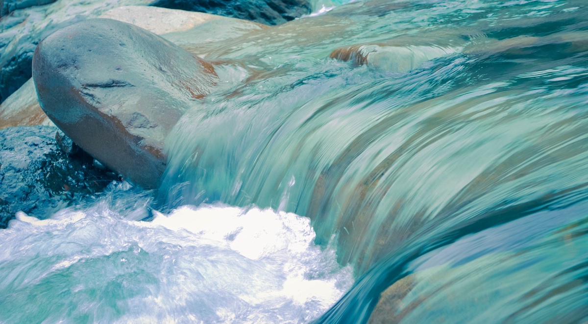 Drahokamová voda – objevte poklady Matky Země