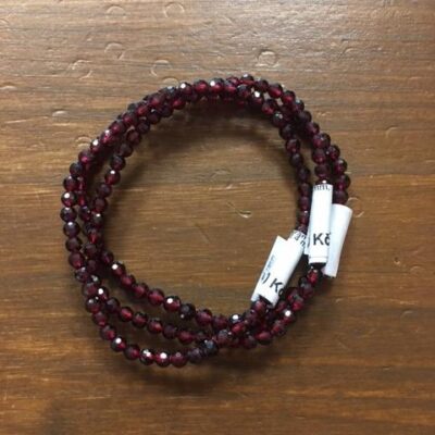 Náramek Granát 3 - 4 mm, fazetovaný