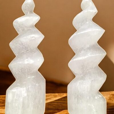 Selenitová věž, roh jednorožce, 15 cm