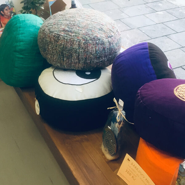 MEDITAČNÍ POLŠTÁŘE